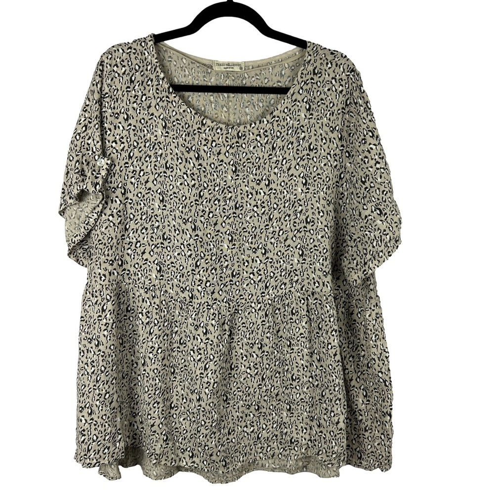 Terzo Millennio Leopard Linen Short Sleeve Peplum Top 2X Grey